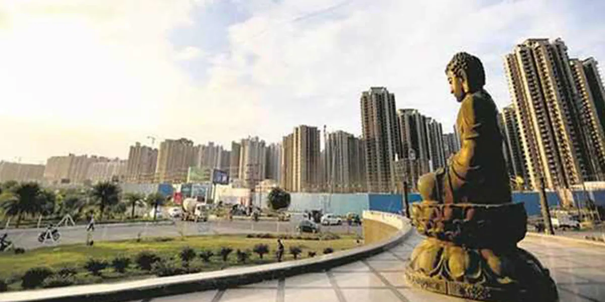 Noida Authority To Complete Parallel Road Along Expressway