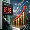 IGL Rises After CNG Price Hike; Citi Sees Upside Amid Margin Pressure