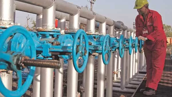 India's Gas Consumption Doubles, Pipeline Network Expands to 24,000 km