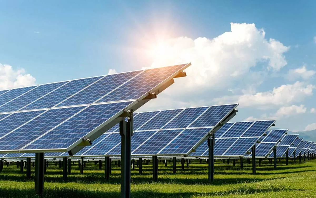 Kolkata Metro installs solar power plants at various stations