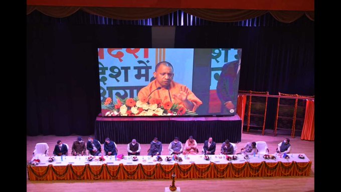UP CM lays inaugurates Rs 605.82 cr infra projects in Ghaziabad