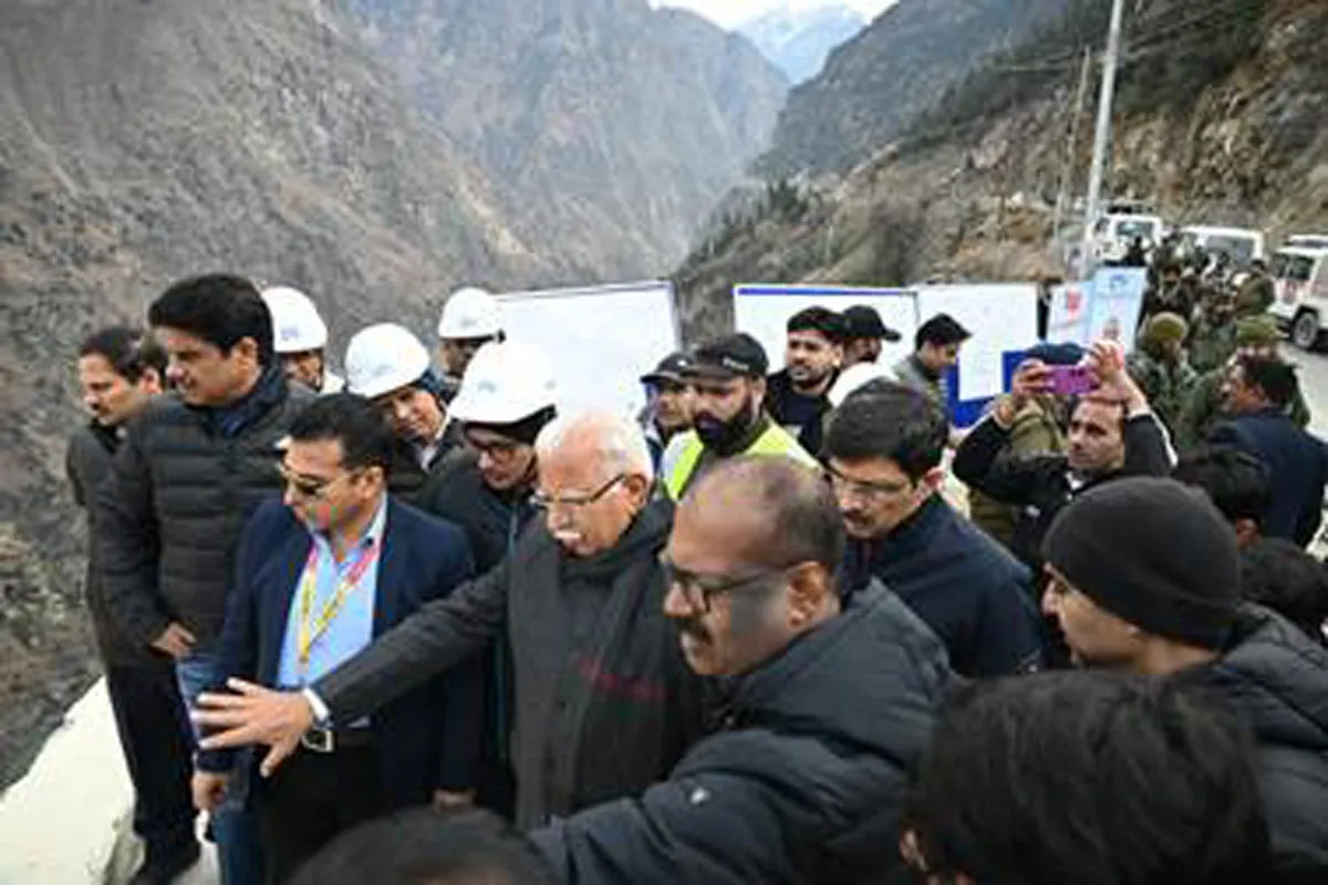 Power Minister Reviews Key Hydropower Projects in J&K