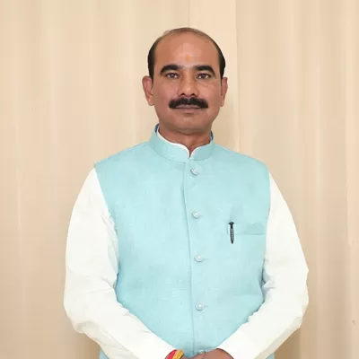 We aim to award road contracts worth Rs 3 trillion