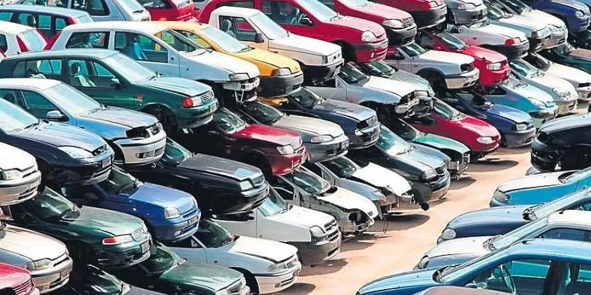 Auto Sector Urges GST Cuts Before Festive Sales Begin