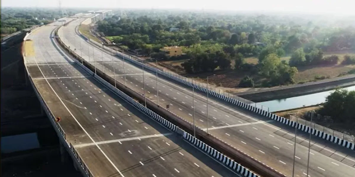 Lucknow-Kanpur Expressway to Open by Mid-December