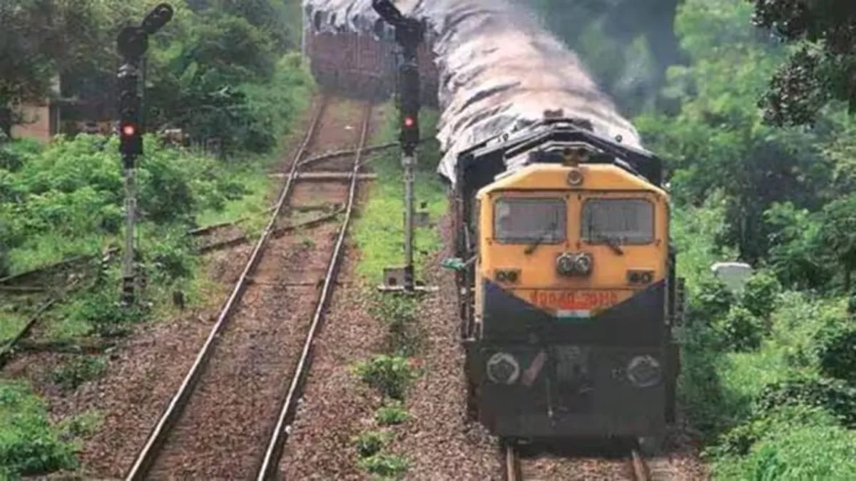 Maharashtra Backs Rs 51 Billion Pune–Lonavala Rail Upgrade