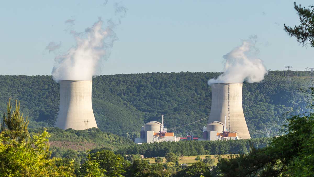 India mulls private firms for nuclear plants