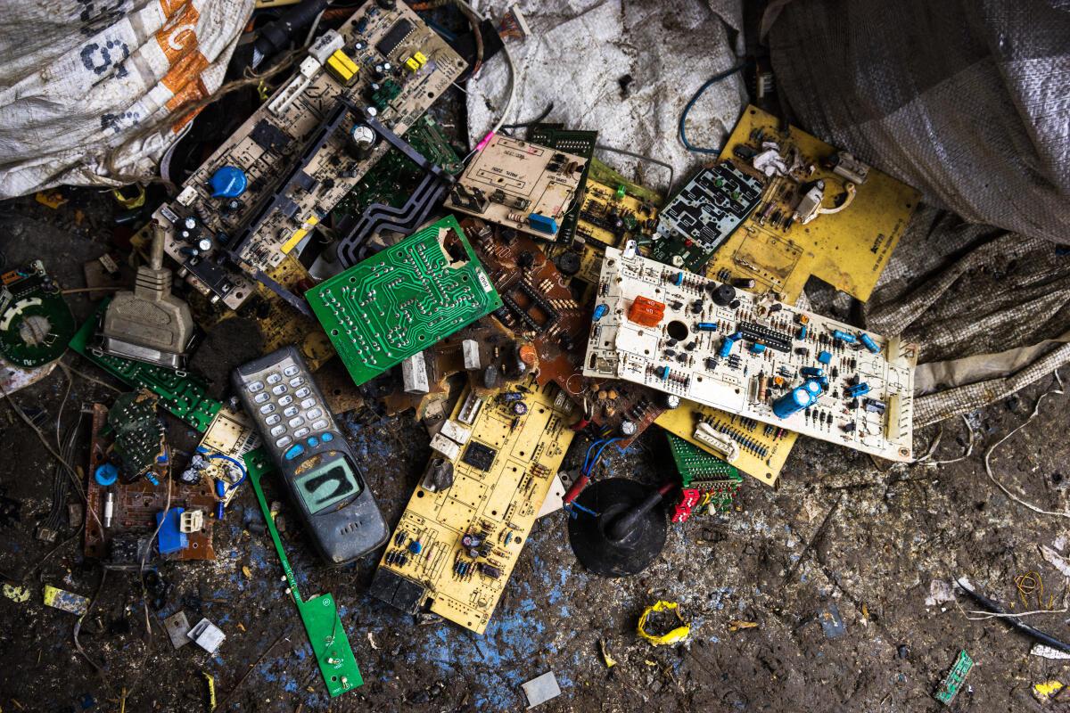 78% of e-waste not disposed off by the government: Report