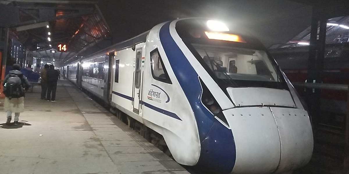 Railways readies Rs 180,000 million plan for Vande Bharat maintenance