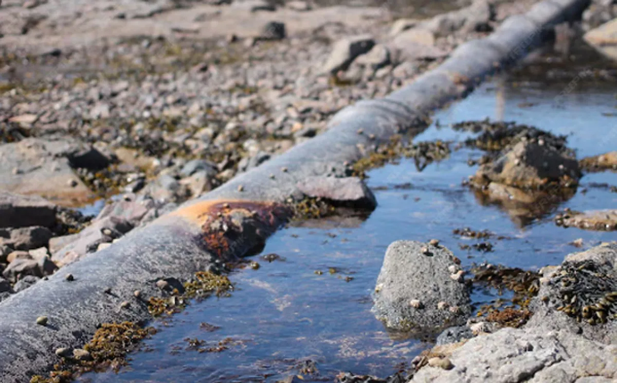 Centre Reviews Groundwater Safety Measures in Eastern UP