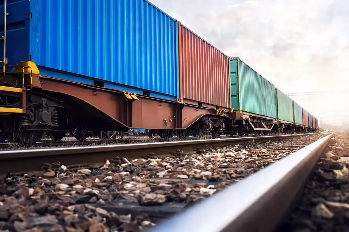 Northern Railway Boosts Kashmir Apple Transport