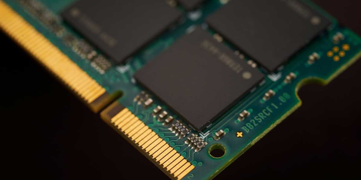 Mitsubishi Corp mulls bid for Fujitsu's Shinko electric chip unit