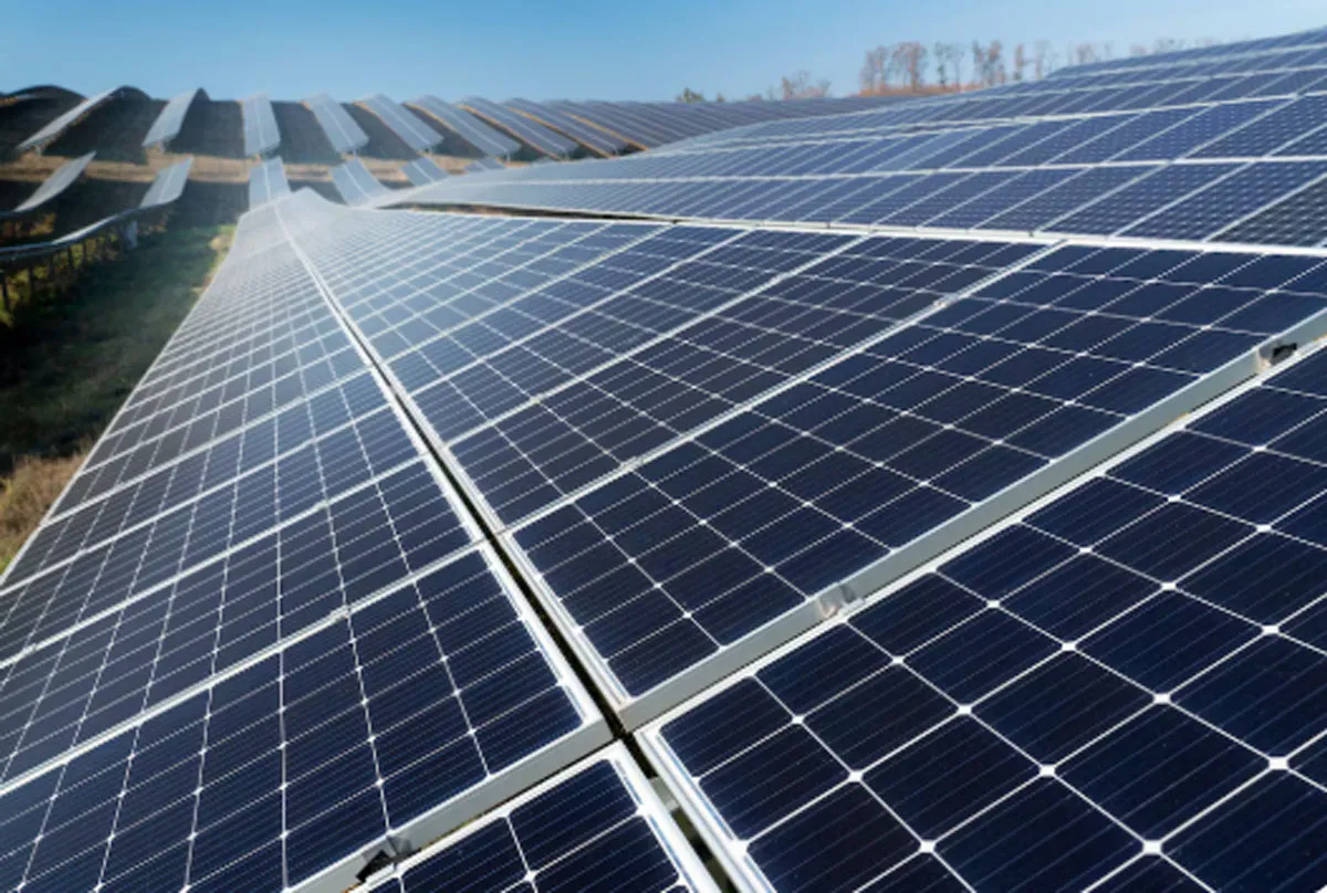 Waaree Wins 350 MW Solar Module Deal from AMPIN Energy Transition