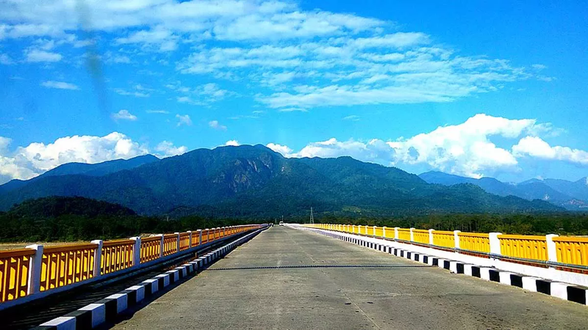 NH-10 Bengal-Sikkim route restricts vehicle movement for repairs