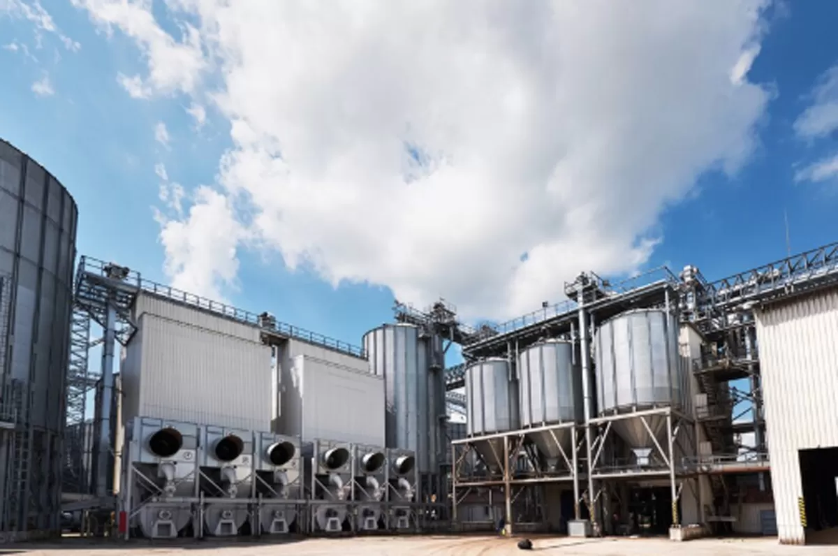 UltraTech Cement Unveils Rs 100 Bn Expansion Plan for FY26