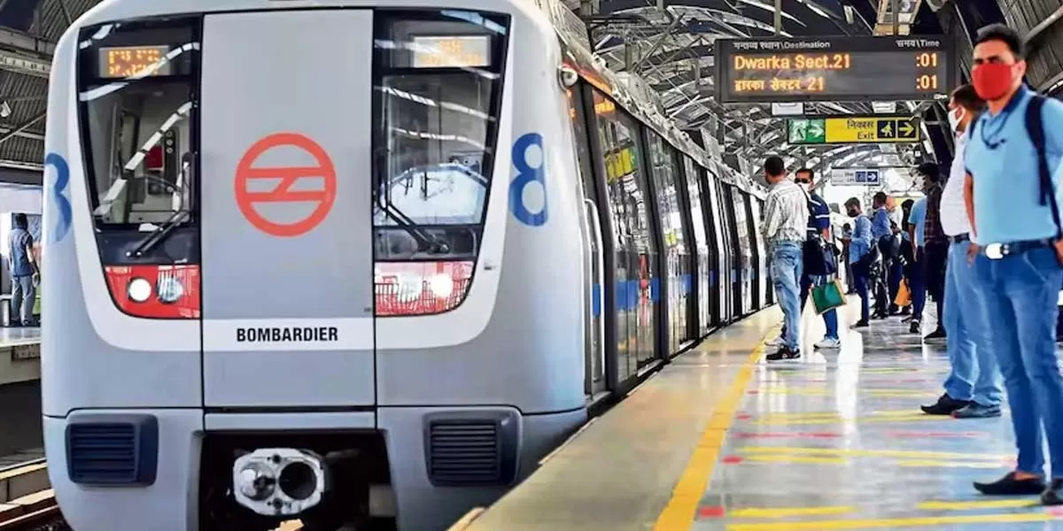 Delays Hit Yellow Line Services