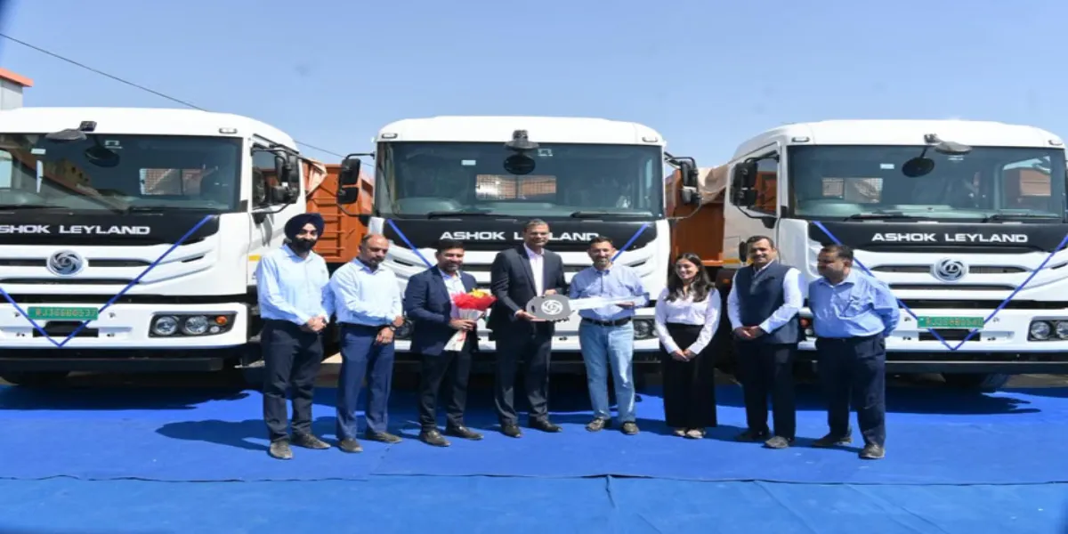 Ashok Leyland Delivers First Electric Trucks To ASAT Logistics