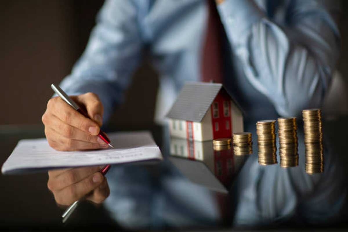 US Housing Starts Surge, Boosting Economy