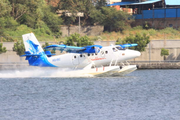 Shipping, civil aviation ministries ink pact for seaplane services