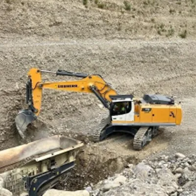Liebherr R 978 SME Excavator Shows Low Fuel Use, High Precision