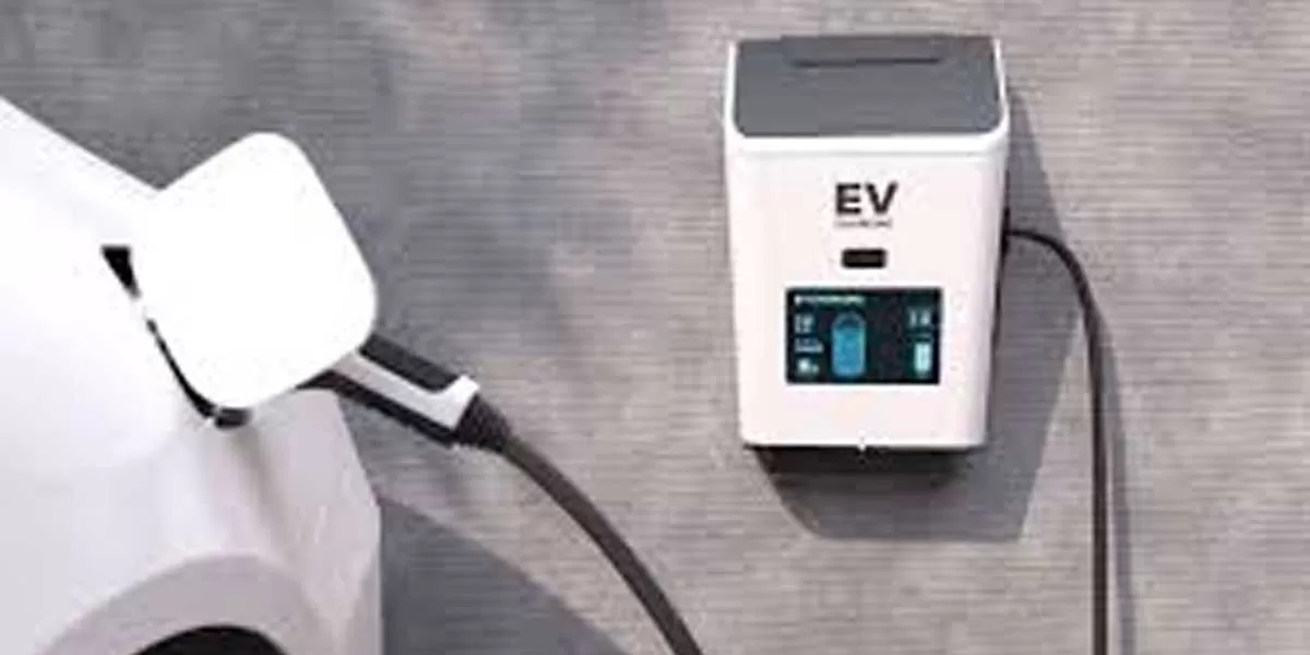 Kumaraswamy Reviews Plans to Expand India’s EV Charging Grid