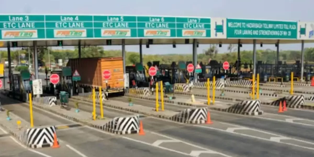 Govt Cuts Toll by Up to 50 per cent on Flyovers, Tunnels