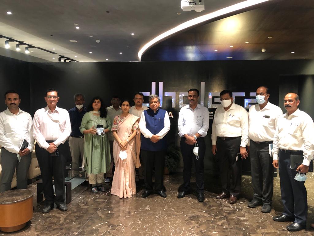 Jagadish Shettar leads a high level delegation to Dholera SIR 