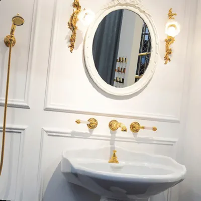 Regal Bathing Elegance