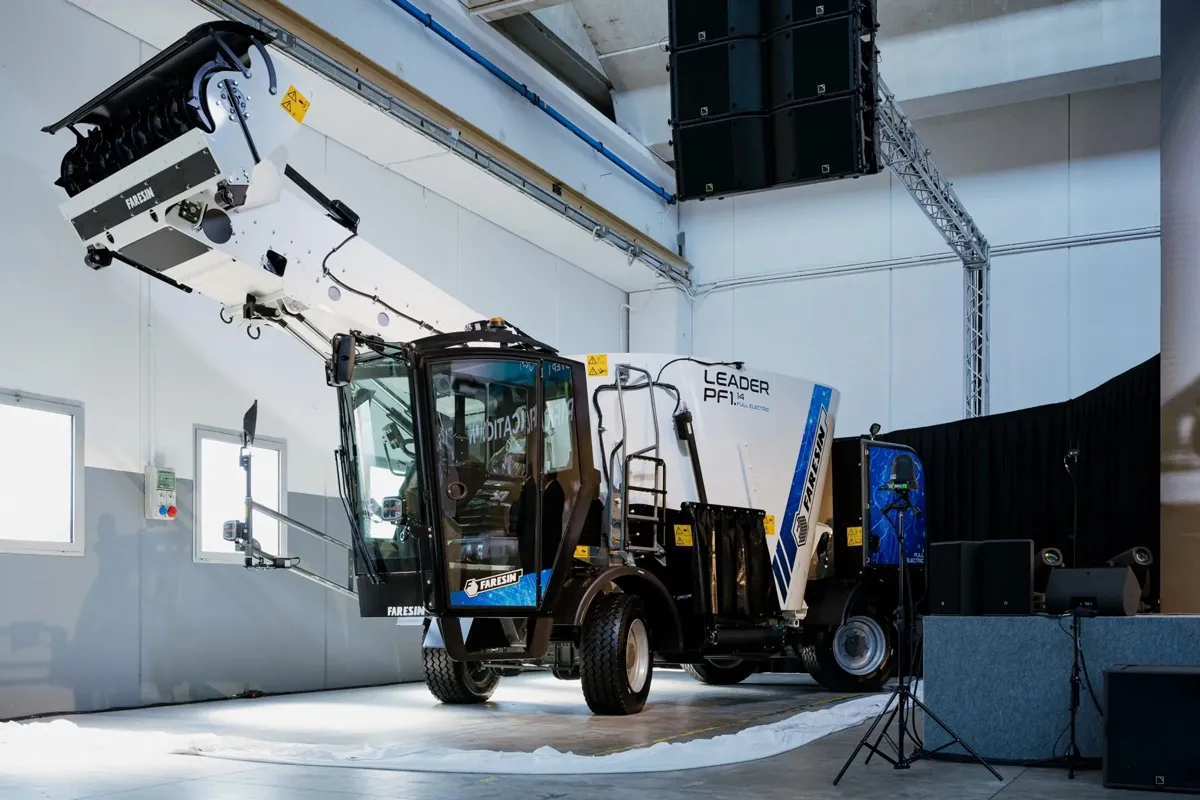 Faresin Unveils New Full Electric 2.24 Mixer Wagon at Agritechnica