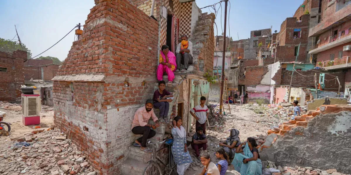 DDA Demolishes Over 300 Homes in Govindpuri for Rehab Project