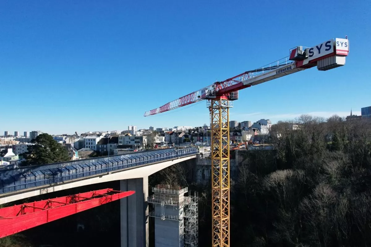 Liebherr Fibre Crane Powers Key Bridge Build in France