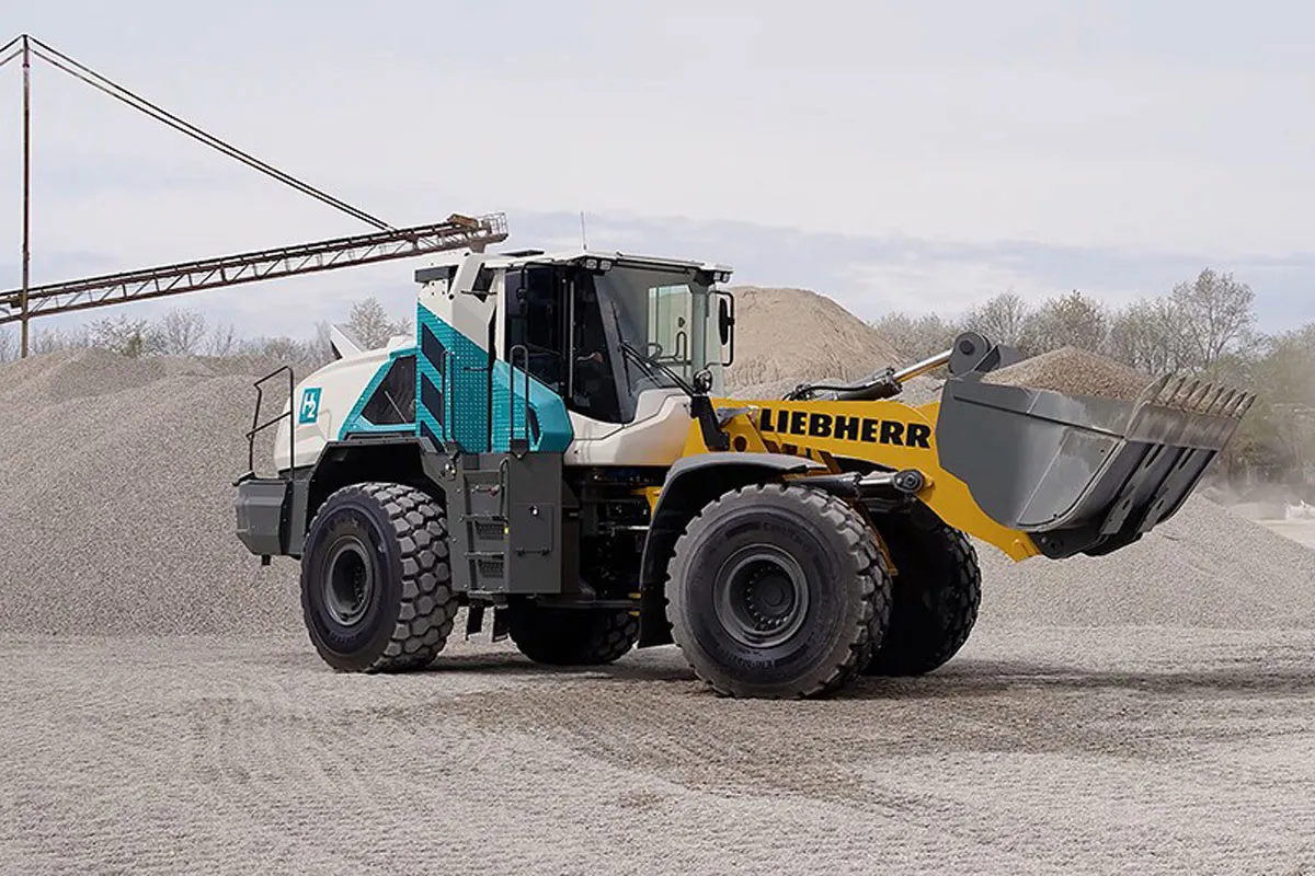 Hydrogen-Powered Machines Demonstrate Low-Emission Construction Site
