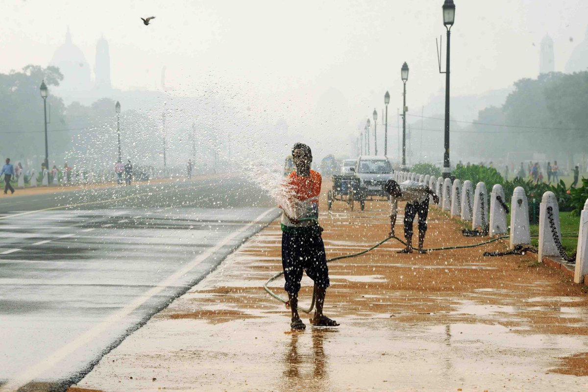 Ban on construction in Delhi to continue till further orders
