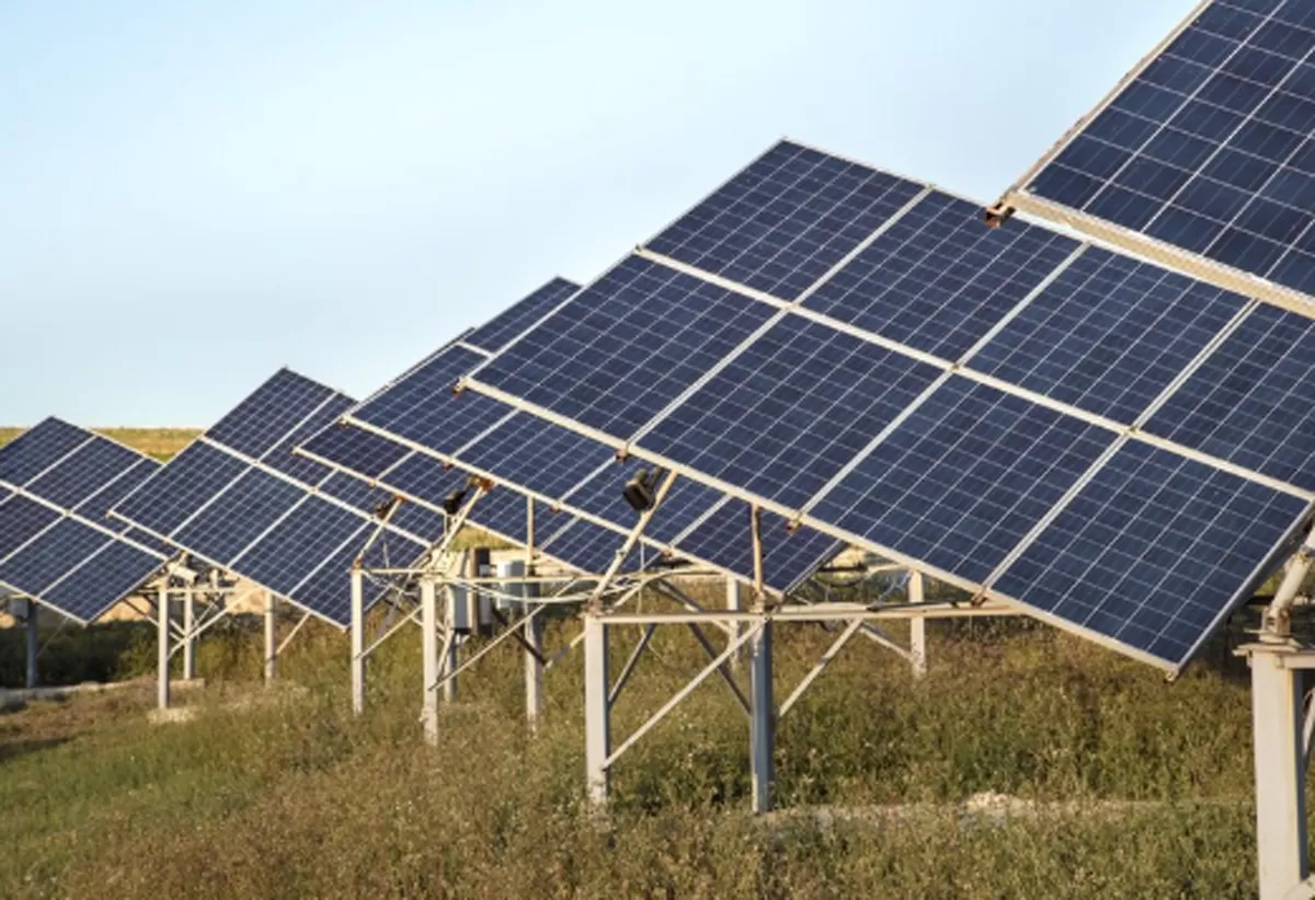 Inox Green Energy Signs Deals to Provide O&M for 285 MWp Solar Projects
