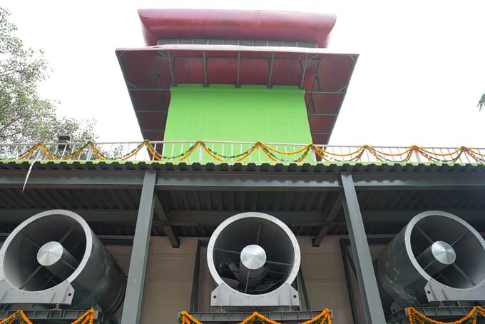 Delhi govt launches smog tower to combat air pollution