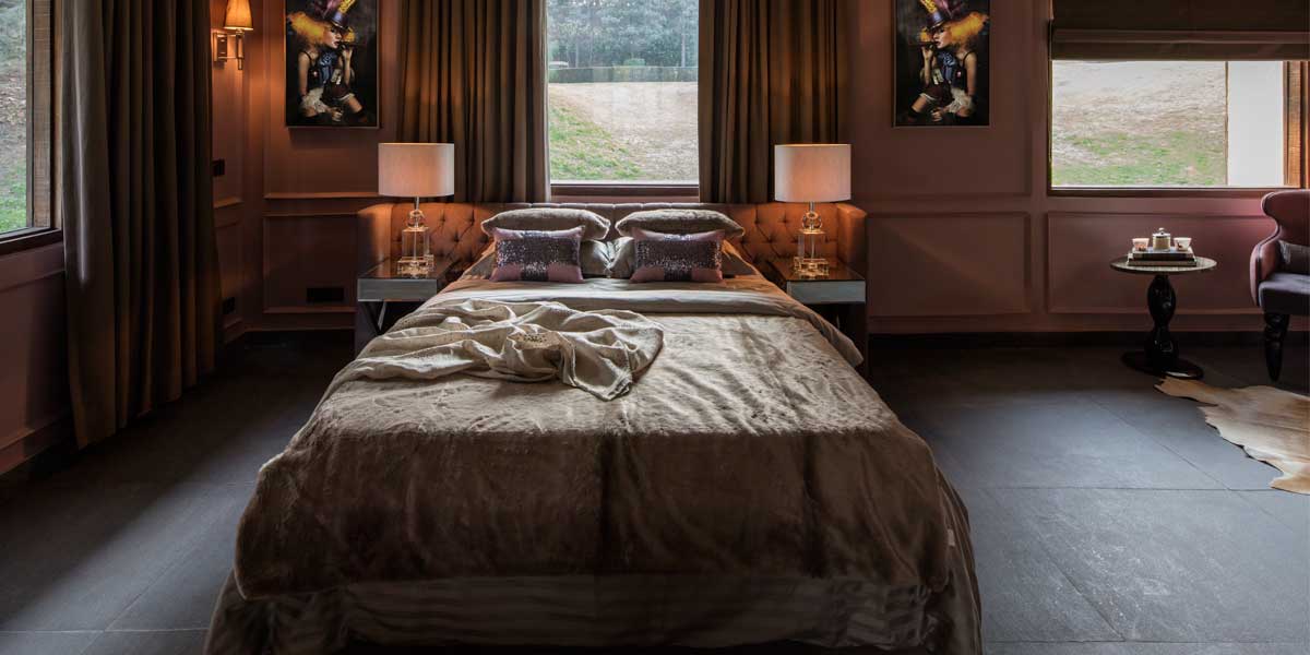 Rustic bedrooms by Sanjyt Syngh