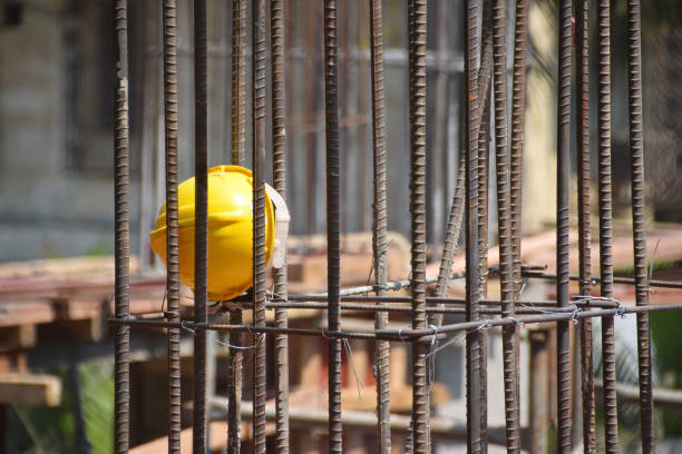 Delhi moves to gradual unlock phase, Maharashtra extends curbs