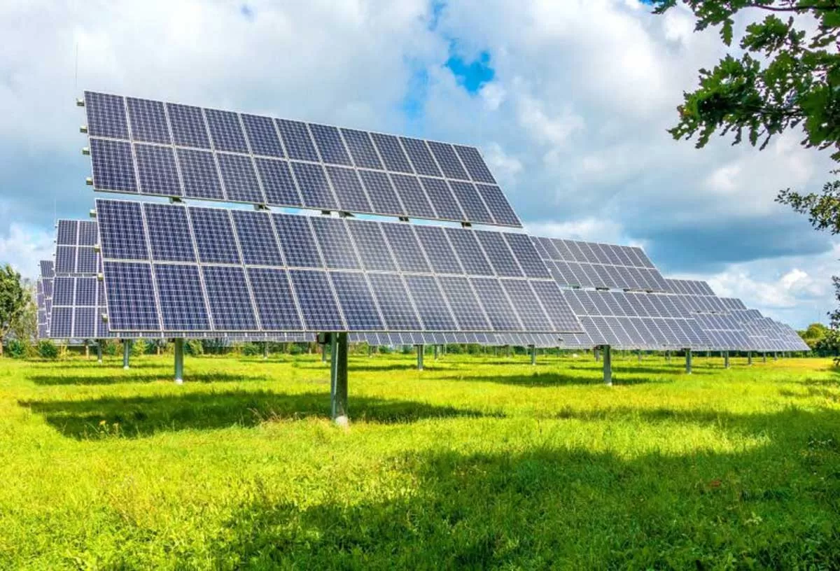 IndiGrid Buys Solar, Transmission Assets Worth Rs 21 Billion