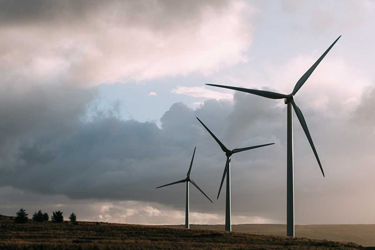 Suzlon Energy bags wind power contract from Adani Green