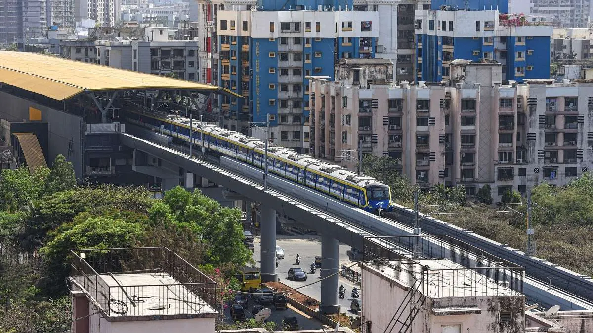 Mumbai Metro 1 Plans Six-Coach Trains to Ease Peak-Hour Congestion