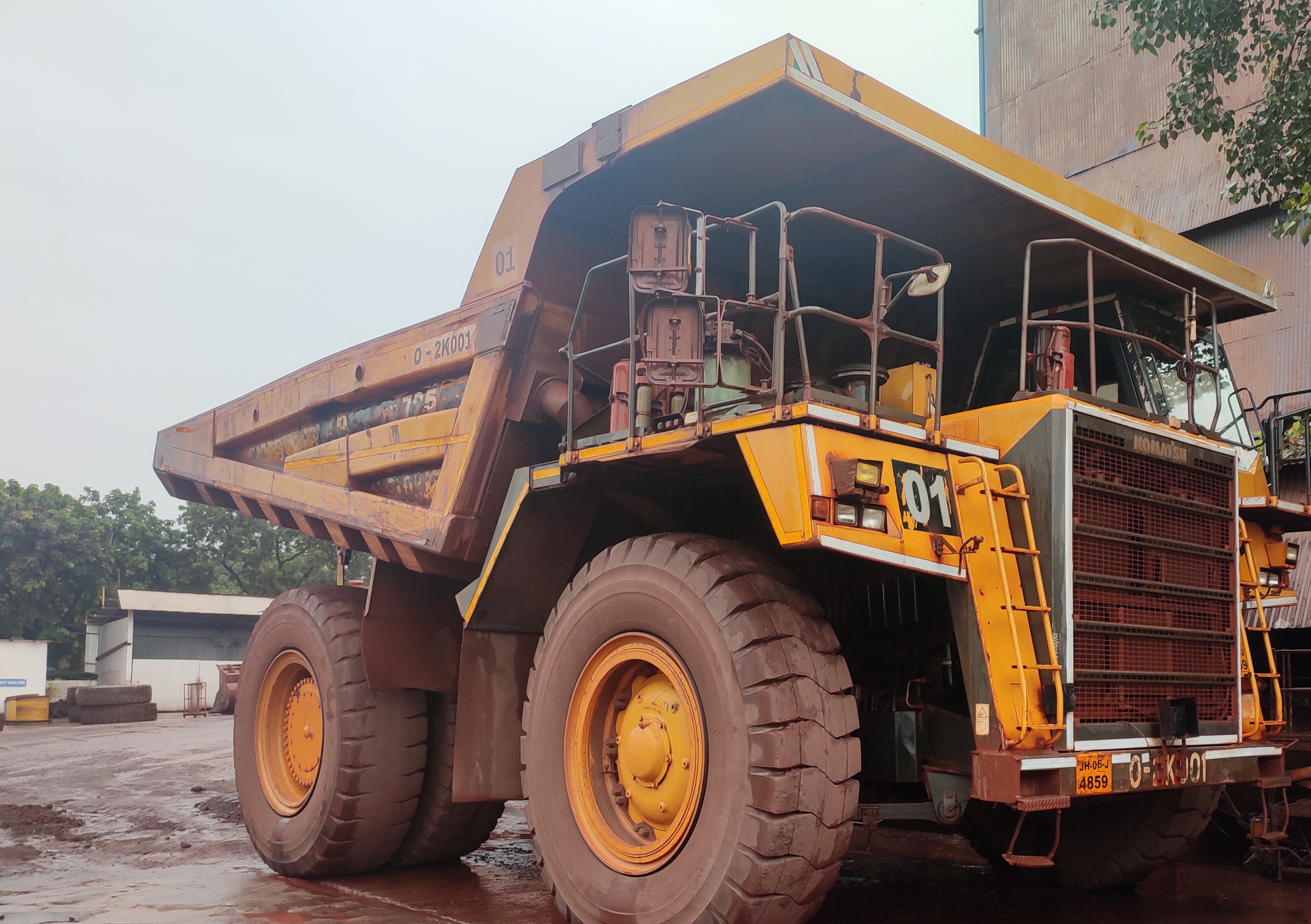 Komatsu HD785 Dumper Supplied By L&T Crosses 60,000 Hrs At Tata Steel?s Noamundi Iron Ore Minesto Create History!