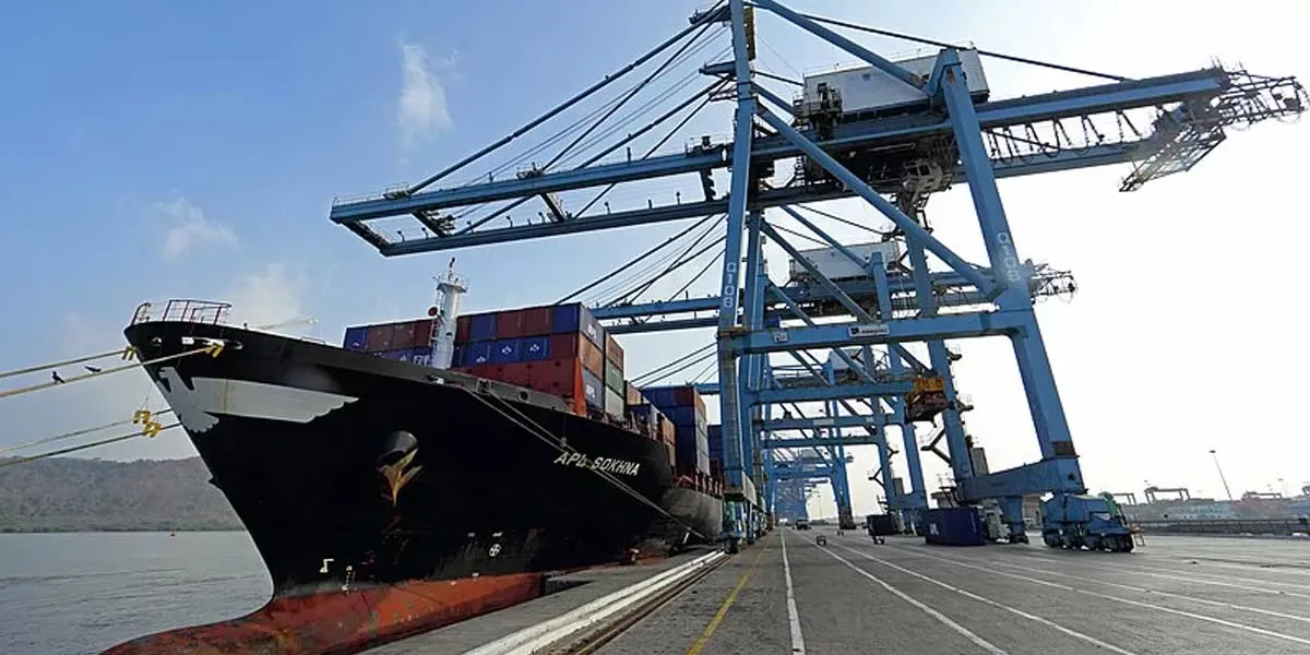 Two Global Consortia Vie for Rs 192.38 Billion Vadhvan Port Contract
