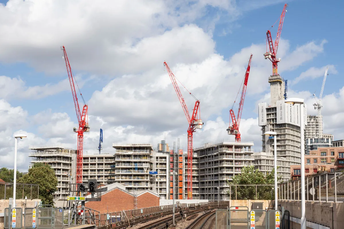Wolffkran Deploys Five Cranes At London Site