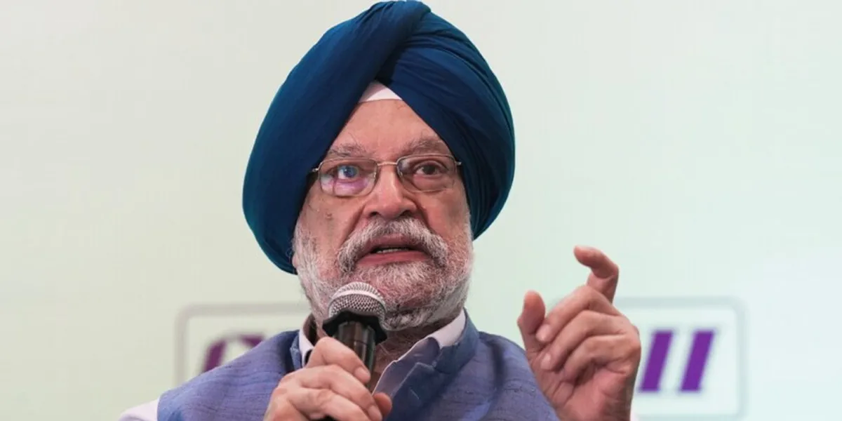 Puri, Canadian Minister Discuss Scope to Boost Hydrocarbon Trade