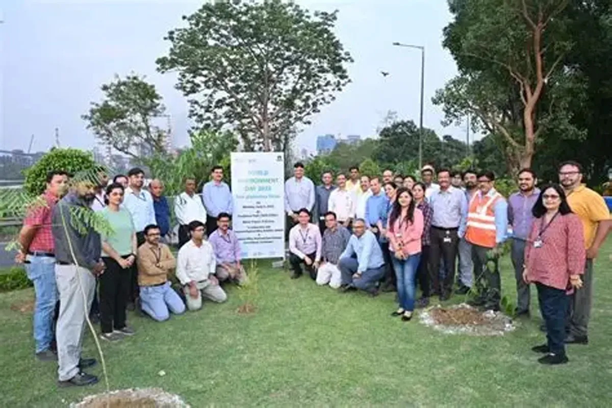 Tata Steel UISL Plants 5,000 Saplings to Boost Jamshedpur’s Green Cover