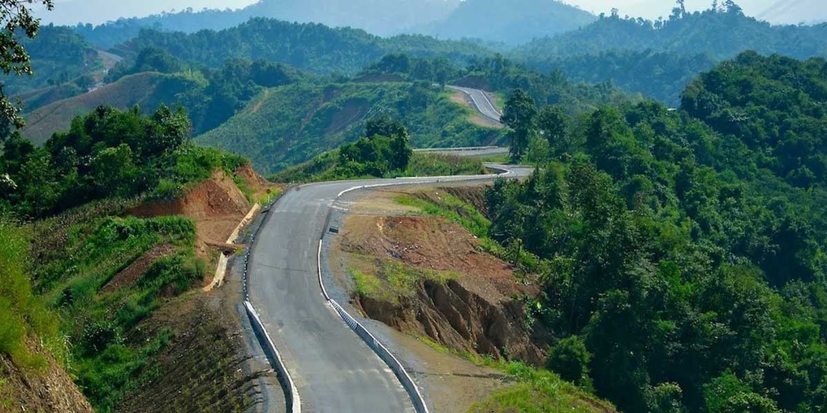 MoRTH Minister Lays Foundation for 9 Highway Projects in Tripura