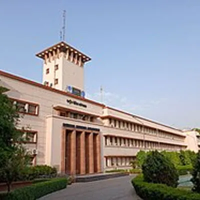 New CSIR-NPL Facilities Boost Green, Solar Standards