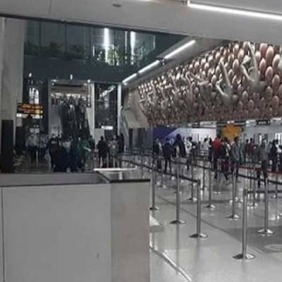 Delhi international airport plans to refinance debt