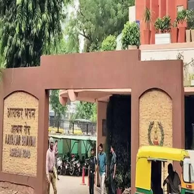 I-T raids on Bhutani Infra and Logix Group