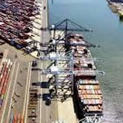 SMPK Eyes Double-Digit Cargo Growth in FY25 After Uptick
